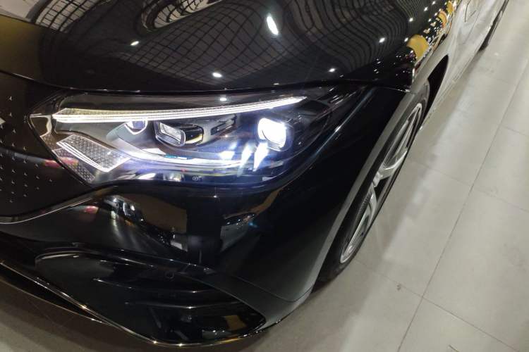 Used Mercedes-Benz EQE 2022 350 First Edition Special Version Left Front Headlight