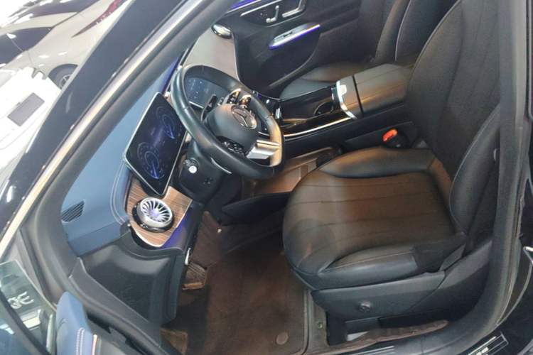 Used Mercedes-Benz EQE 2022 350 Pioneer Edition Left Front Seat