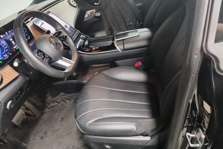 Used Mercedes-Benz EQE 2022 350 Luxury Edition Left Front Seat