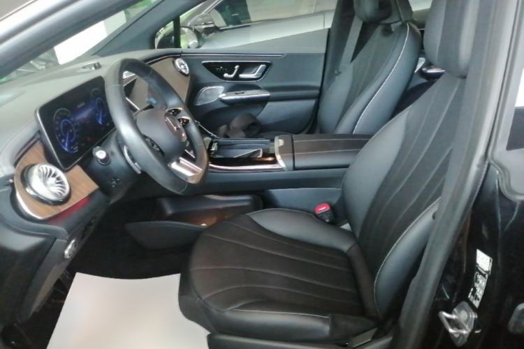 Used Mercedes-Benz EQE 2022 350 Luxury Edition Left Front Seat