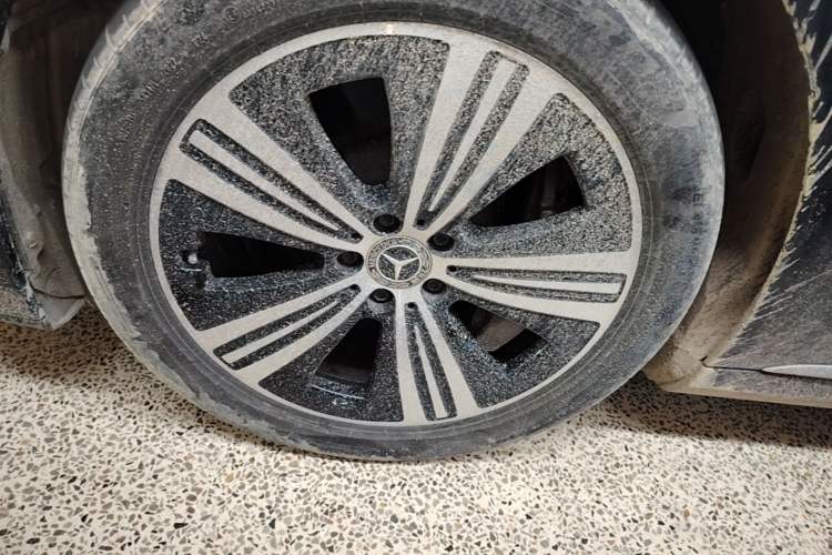 Used Mercedes-Benz EQE 2022 350 Luxury Edition Left Front Wheel Hub
