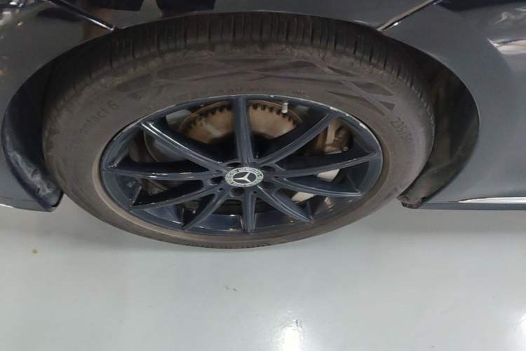 Used Mercedes-Benz EQE 2022 350 Pioneer Edition Left Front Wheel Hub