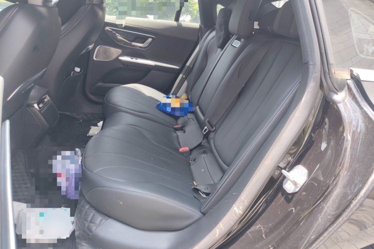 Used Mercedes-Benz EQE 2022 350 Luxury Edition Left Rear Seat