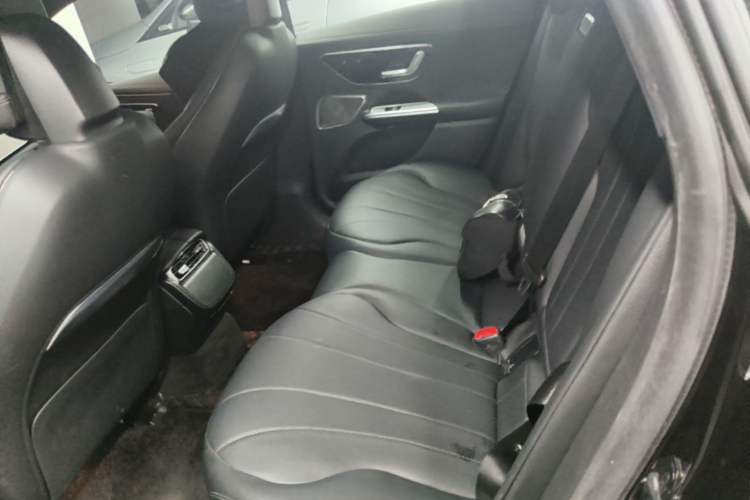 Used Mercedes-Benz EQE 2022 350 Luxury Edition Left Rear Seat