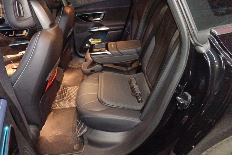 Used Mercedes-Benz EQE 2022 350 Pioneer Edition Left Rear Seat