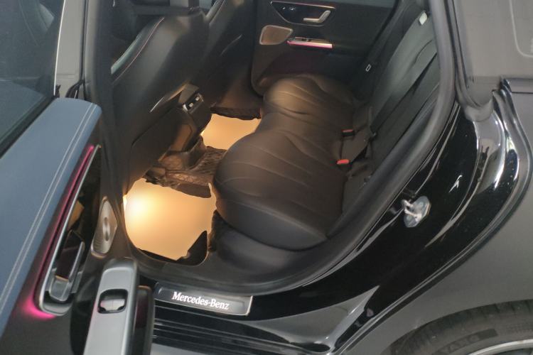 Used Mercedes-Benz EQE 2022 350 First Edition Special Version Left Rear Seat