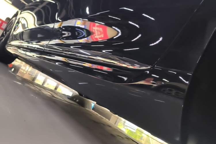 Used Mercedes-Benz EQE 2022 350 Pioneer Edition Left Side Sill