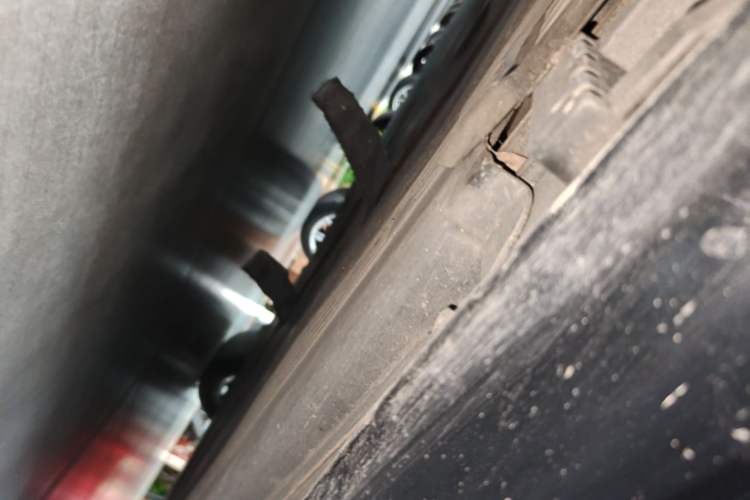 Used Mercedes-Benz EQE 2022 350 Pioneer Edition Left Side Sill