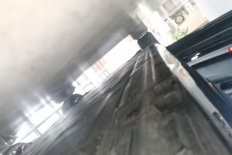 Used Mercedes-Benz EQE 2022 350 Pioneer Edition Left Side Sill