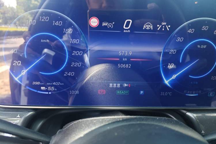 Used Mercedes-Benz EQE 2022 350 First Edition Special Version Odometer Close Up