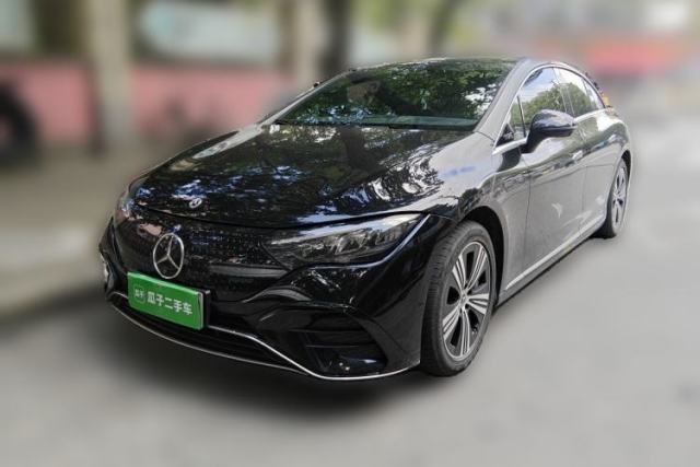 Ojetý Mercedes-Benz EQE 2022 350 Luxury Edition