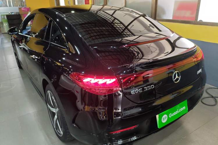 Used Mercedes-Benz EQE 2022 350 First Edition Special Version Rear Left 45 Deg