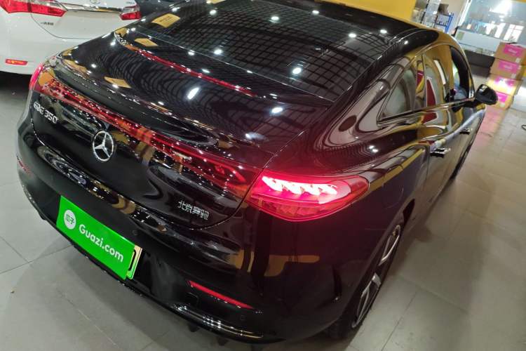 Used Mercedes-Benz EQE 2022 350 First Edition Special Version Rear Right 45 Deg
