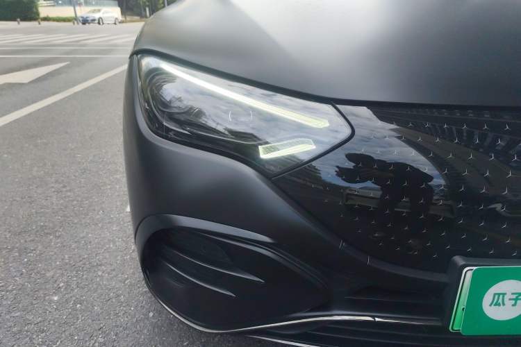 Used Mercedes-Benz EQE 2022 350 First Edition Special Version Right Front Headlight