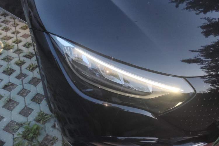 Used Mercedes-Benz EQE 2022 350 Luxury Edition Right Front Headlight