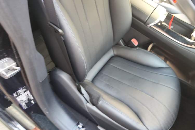 Used Mercedes-Benz EQE 2022 350 Luxury Edition Right Front Seat