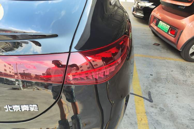 Used Mercedes-Benz EQE 2022 350 Luxury Edition Right Rear Taillight