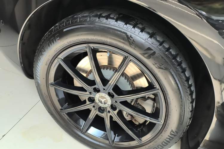 Used Mercedes-Benz EQE 2022 350 Pioneer Edition Right Rear Wheel Hub