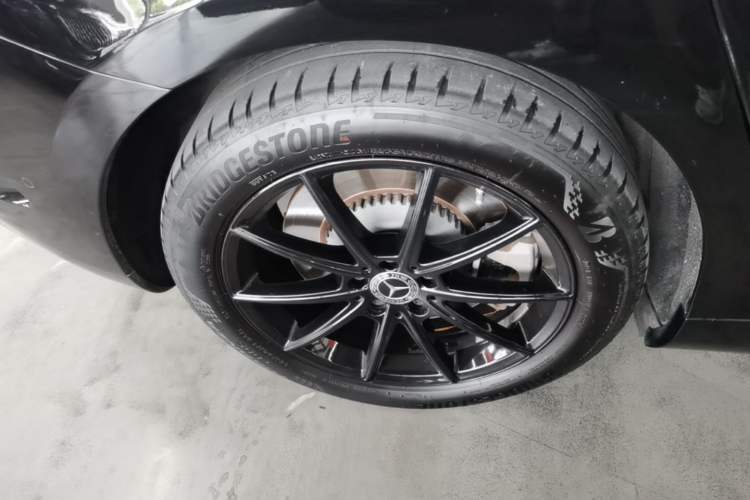 Used Mercedes-Benz EQE 2022 350 Pioneer Edition Right Rear Wheel Hub