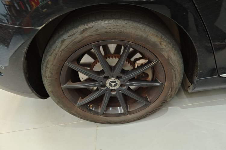 Used Mercedes-Benz EQE 2022 350 Pioneer Edition Right Rear Wheel Hub