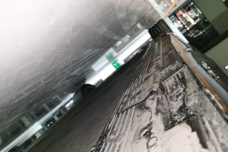 Used Mercedes-Benz EQE 2022 350 Luxury Edition Right Side Sill