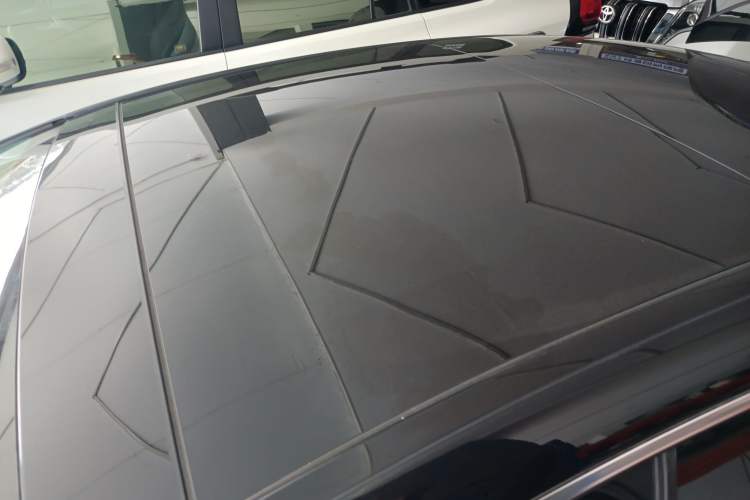 Used Mercedes-Benz EQE 2022 350 Pioneer Edition Roof