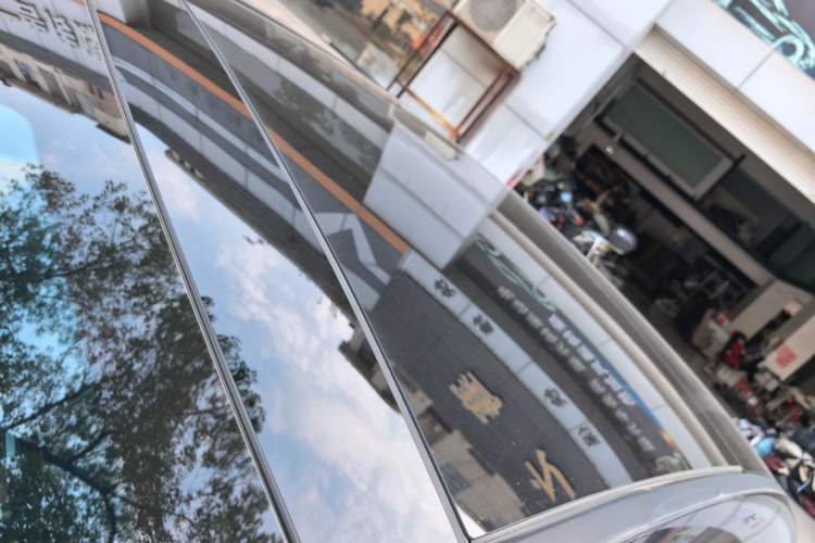 Used Mercedes-Benz EQE 2022 350 Pioneer Edition Roof