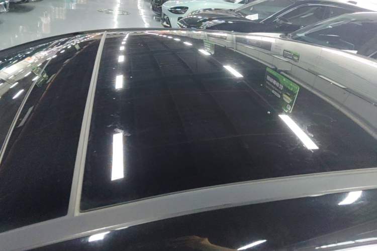 Used Mercedes-Benz EQE 2022 350 Pioneer Edition Roof