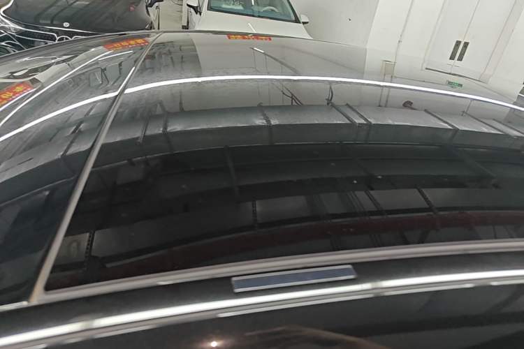 Used Mercedes-Benz EQE 2022 350 Pioneer Edition Roof