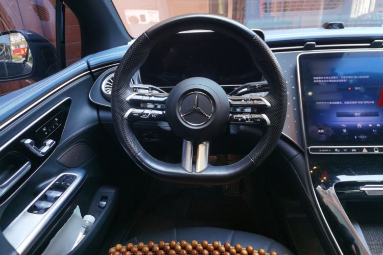 Used Mercedes-Benz EQE 2022 350 First Edition Special Version Steering Wheel