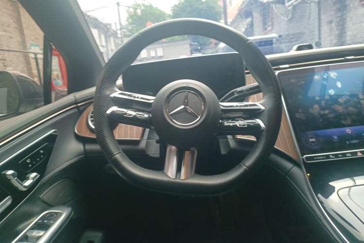 Used Mercedes-Benz EQE 2022 350 Luxury Edition Steering Wheel