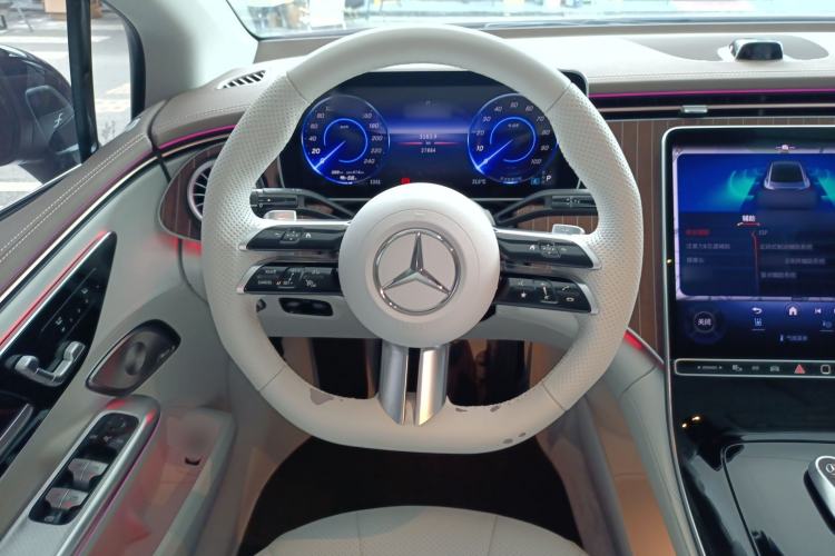 Used Mercedes-Benz EQE 2022 350 Pioneer Edition Steering Wheel