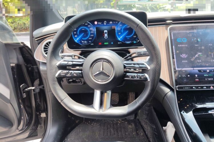 Used Mercedes-Benz EQE 2022 350 Luxury Edition Steering Wheel
