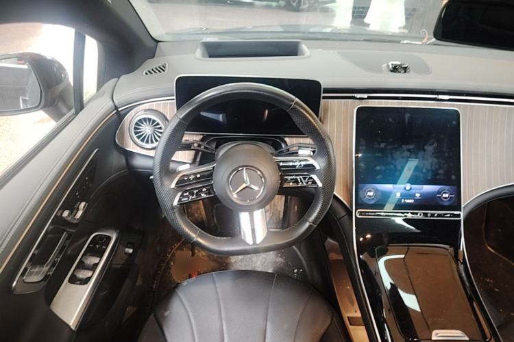 Used Mercedes-Benz EQE 2022 350 Luxury Edition Steering Wheel