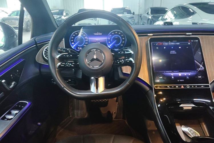 Used Mercedes-Benz EQE 2022 350 Pioneer Edition Steering Wheel