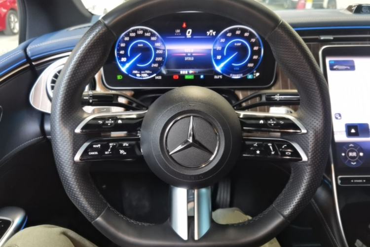 Used Mercedes-Benz EQE 2022 350 Pioneer Edition Steering Wheel