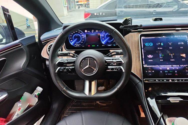 Used Mercedes-Benz EQE 2022 350 Luxury Edition Steering Wheel