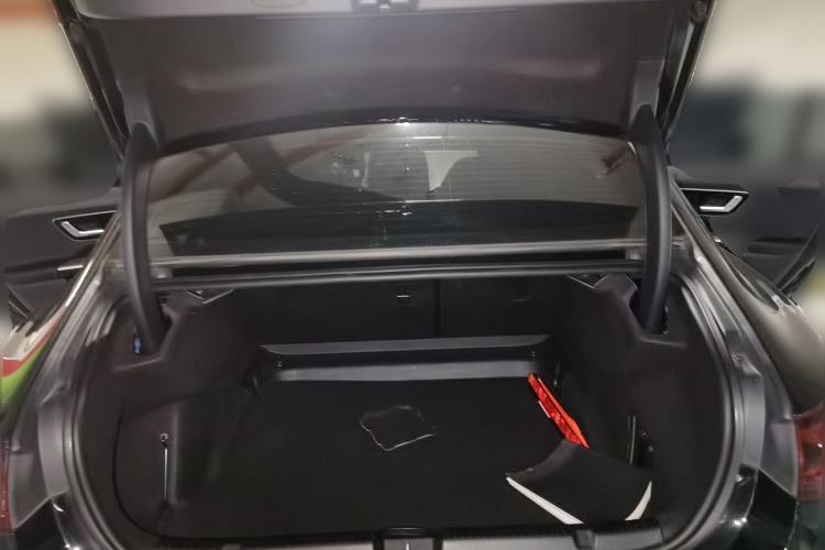 Used Mercedes-Benz EQE 2022 350 Luxury Edition Trunk