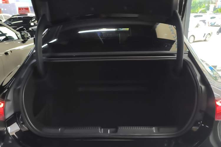 Used Mercedes-Benz EQE 2022 350 Pioneer Edition Trunk