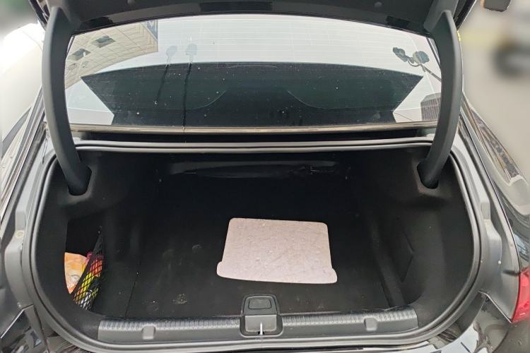 Used Mercedes-Benz EQE 2022 350 Luxury Edition Trunk