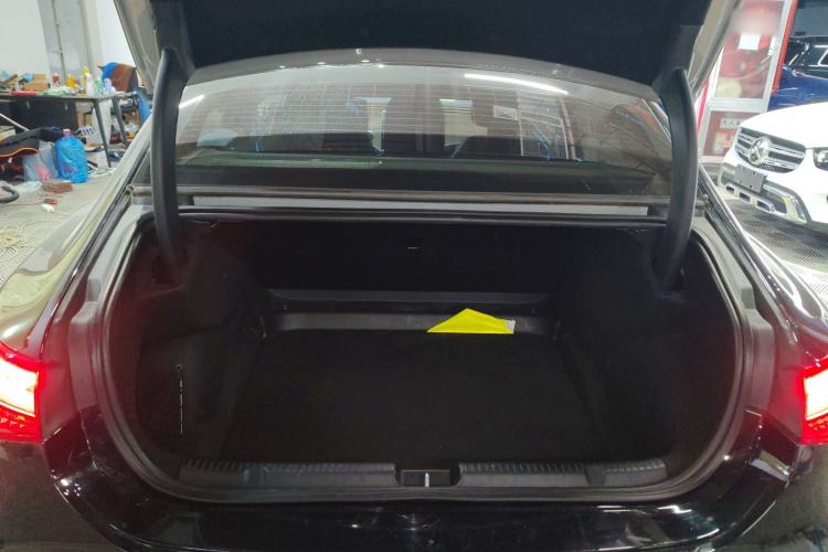 Used Mercedes-Benz EQE 2022 350 Pioneer Edition Trunk