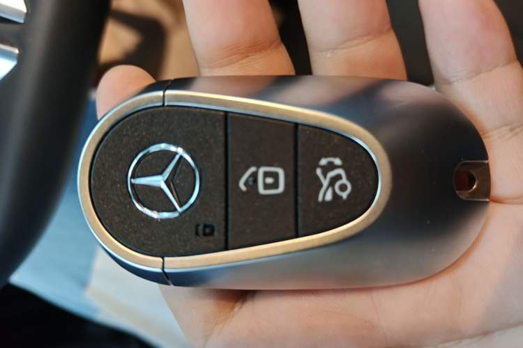 Used Mercedes-Benz EQE 2022 350 Pioneer Edition Vehicle Key