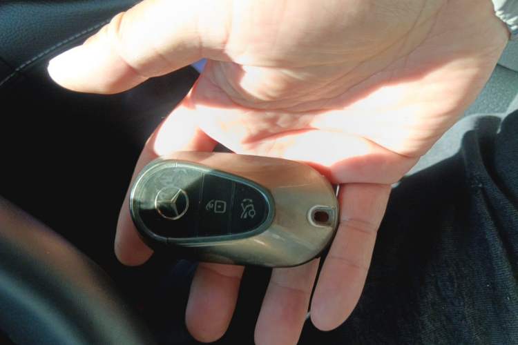 Used Mercedes-Benz EQE 2022 350 Pioneer Edition Vehicle Key