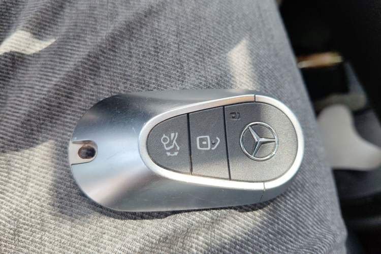 Used Mercedes-Benz EQE 2022 350 Luxury Edition Vehicle Key