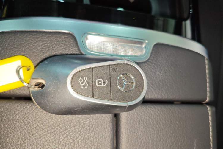 Used Mercedes-Benz EQE 2022 350 First Edition Special Version Vehicle Key
