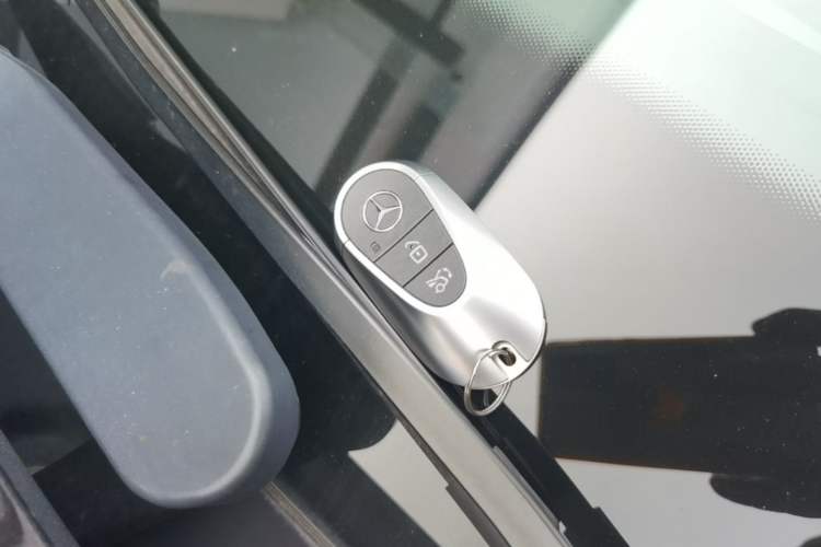 Used Mercedes-Benz EQE 2022 350 Luxury Edition Vehicle Key