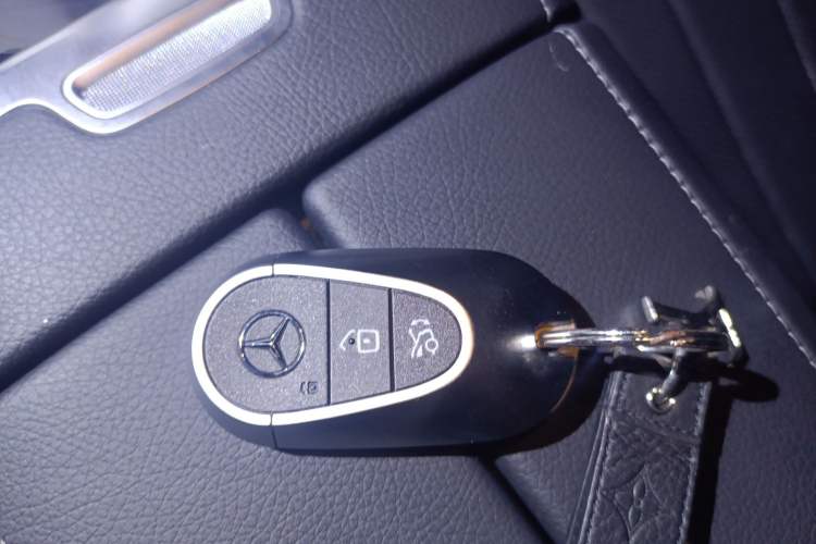 Used Mercedes-Benz EQE 2022 350 Pioneer Edition Vehicle Key