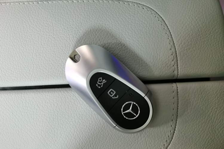 Used Mercedes-Benz EQE 2022 350 Luxury Edition Vehicle Key