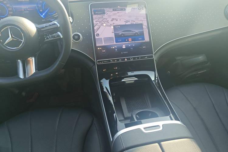 Used Mercedes-Benz EQE 2022 350 First Edition Special Version Audio And AC Panel