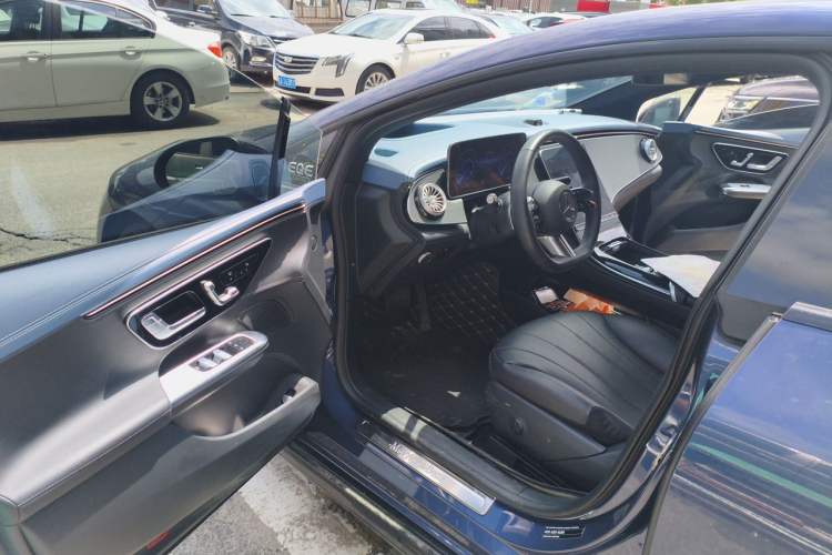 Used Mercedes-Benz EQE 2022 350 First Edition Special Version Driver Seat